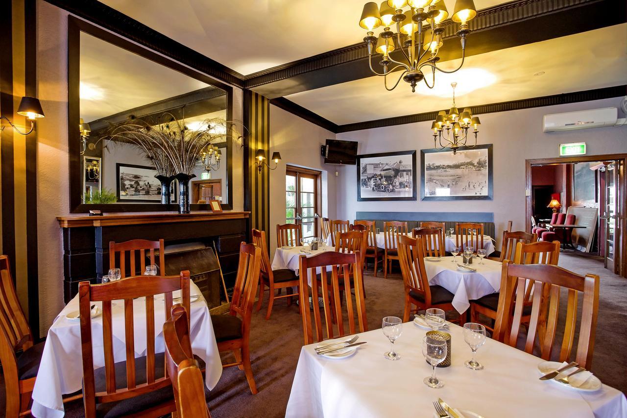 Katoomba Hotel 3*